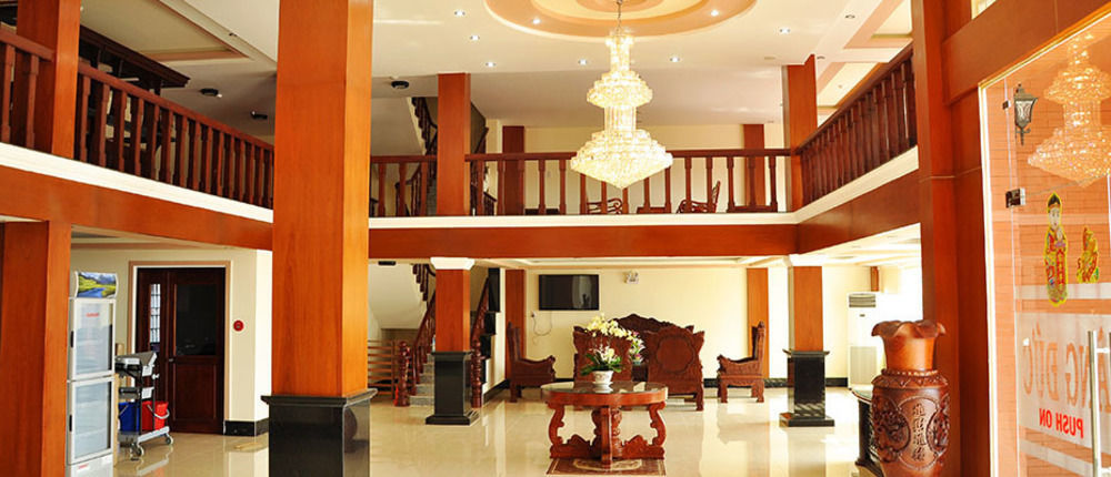 Hoang Duc Hotel Chau Doc Exteriör bild