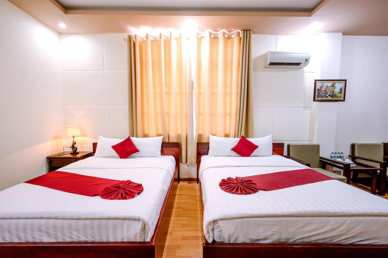 Hoang Duc Hotel Chau Doc Exteriör bild