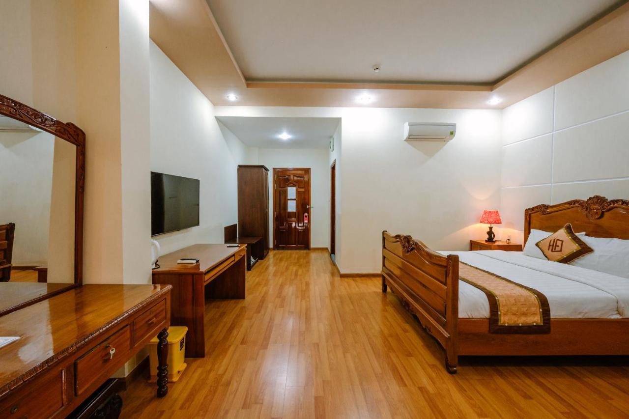 Hoang Duc Hotel Chau Doc Exteriör bild